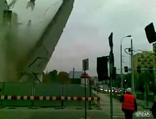 Demolizione con effetti collaterali