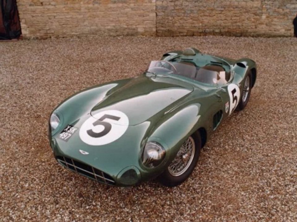 Aston Martin 007