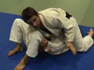 Juji et cle omoplate