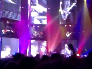 Cave - Muse @ Bercy 09 (N97)