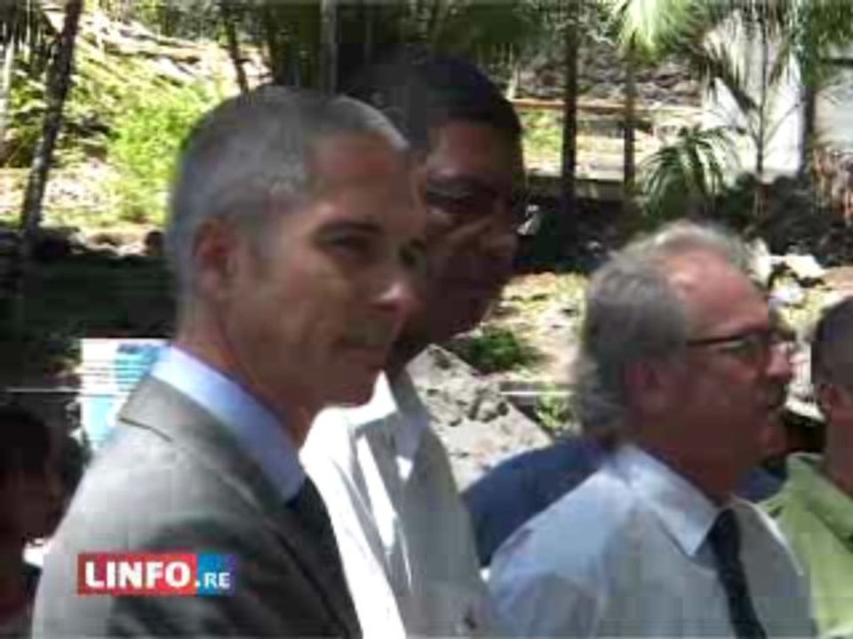 info societe reunion: 15 détenus sur un chantier