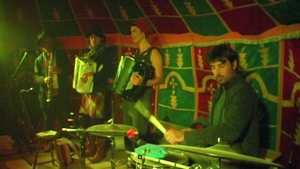 L'âne errant (9): Musique à danser avec Chroulek 🎶