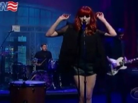 Florence and The Machine - Kiss With a Fist