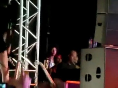 Florence and the Machine - Kiss With A Fist