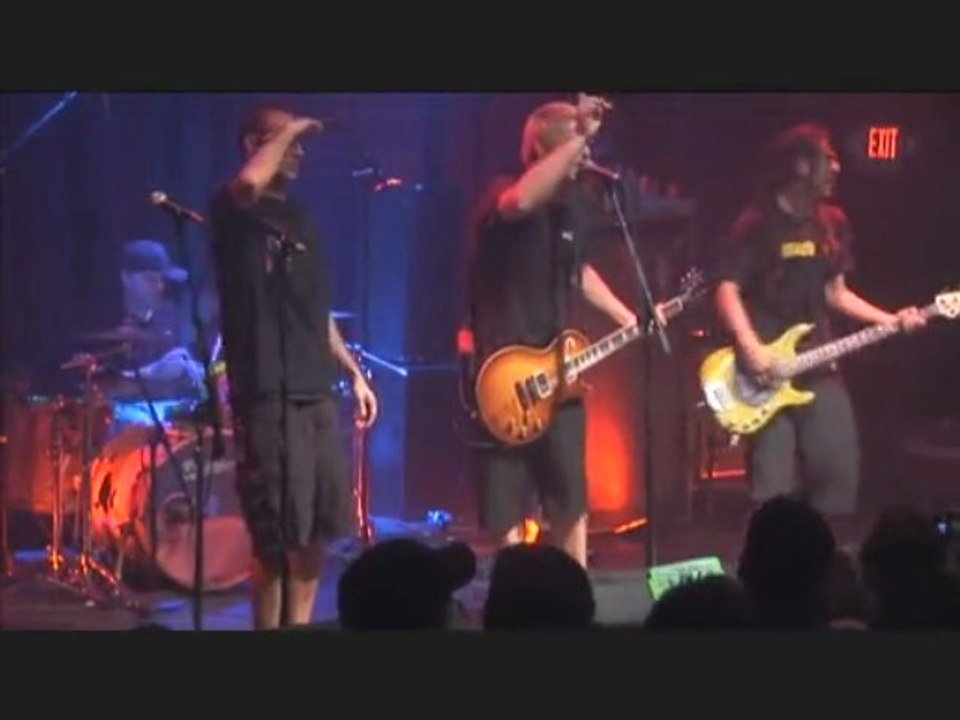 Less than Jake - Short on ideas [live at State Theatre 2007]