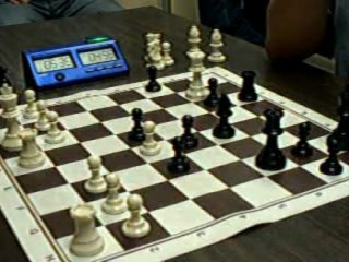 ECHECS : JULIEN 1 VS 0 BEN (CLASSE A 2009)