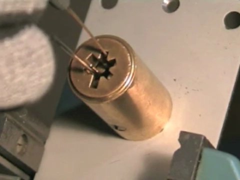 Crochetage serrures à pompes POLLUX et JPM 405.