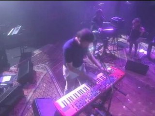 Bertrand Burgalat- Je suis seul dans ma chanson