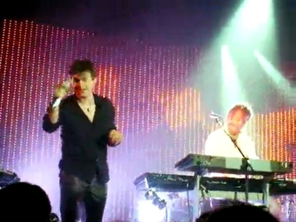 A-Ha Take on me Bobino nov 2009
