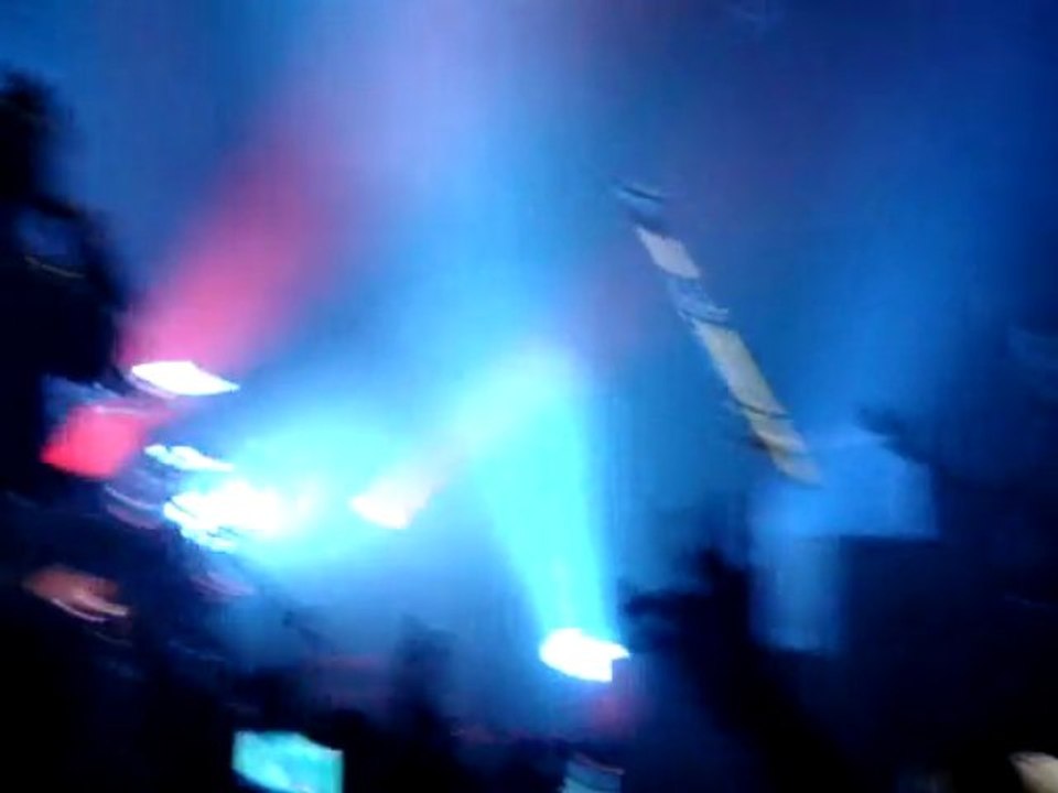 30 STM à l'Elysée Montmartre - The kill