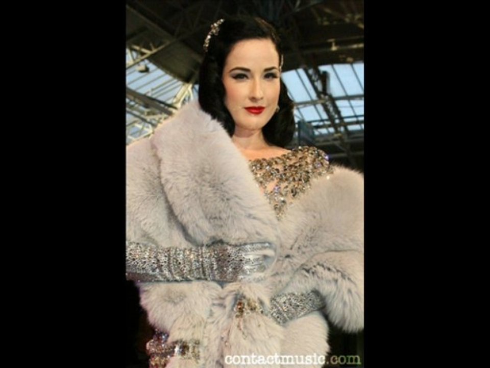 Dita von Teese (Burlesque) slide-show