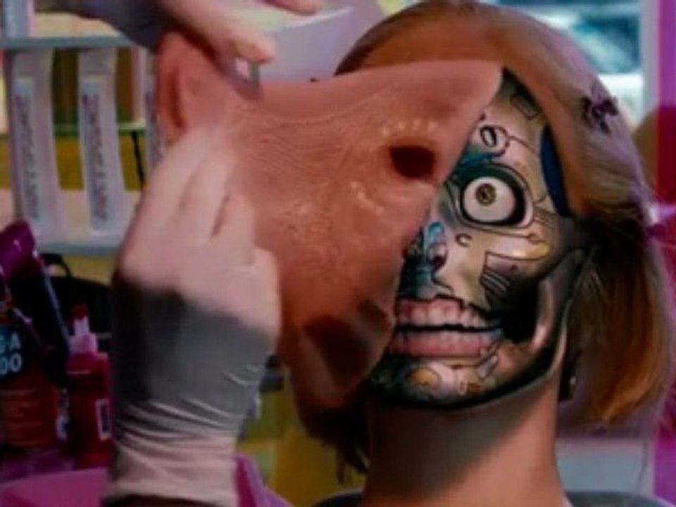 Surrogates - Clip Newsreel