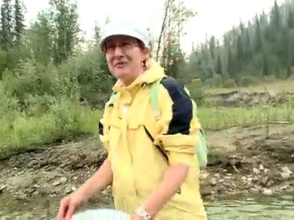 How to Pan for Gold - Yukon Territory, Canada