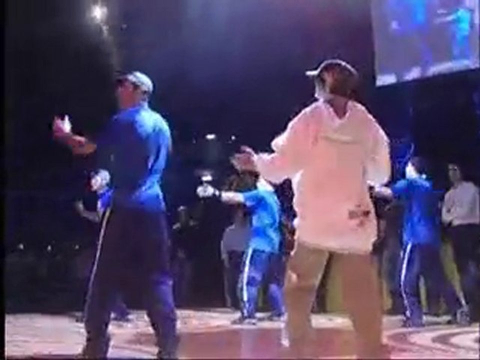 אתה הכוכב"  מופע ברייקדאנס לבר מצווה