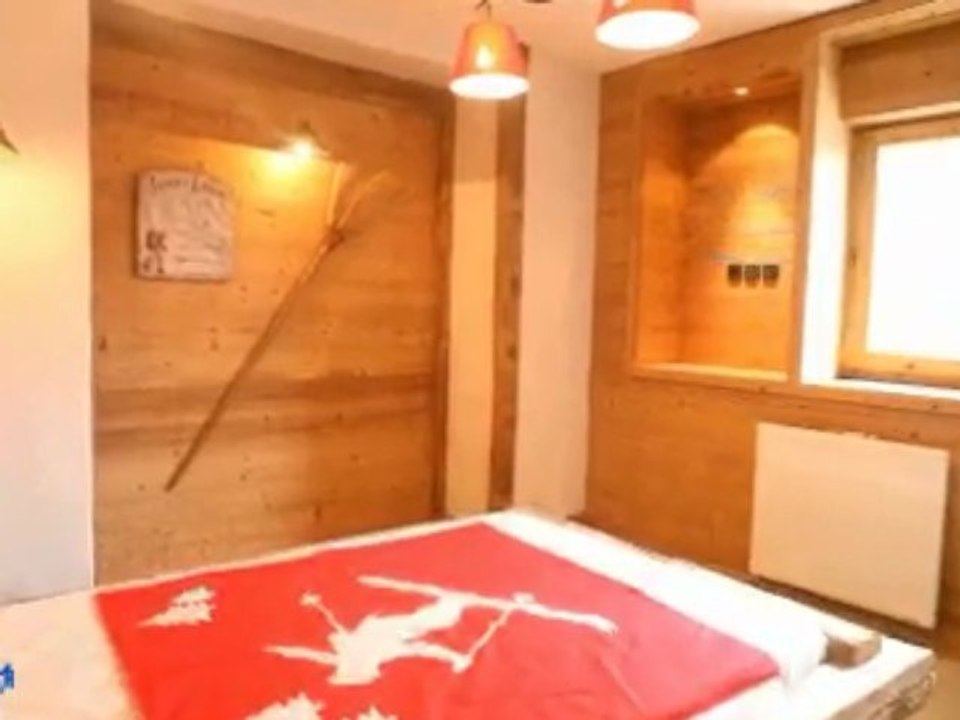 Film professionnel LE GRENIER DE GERMAINE - Isère, Vaujany (38) - Hôtellerie, Locations de vacances, Montagne - montagnard, domaine, ski, commodité, chalet, village, vaujany, location vaujany, alpes d'huez, location chalet, chalets, locations, vacances