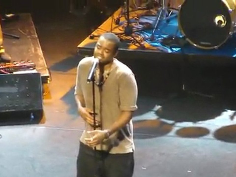 Concert d'Erik à l'atrium - Mal
