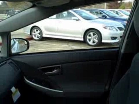 Roberts Toyota Presents 2010 Prius III