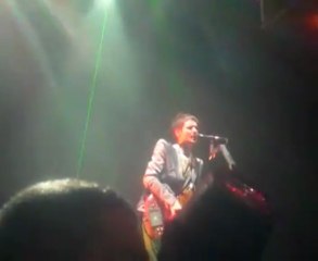 MUSE le 17/11/09 à BERCY: NEW BORN