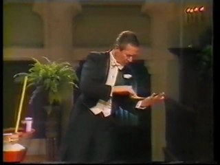 SALVANO - Cards and one glass