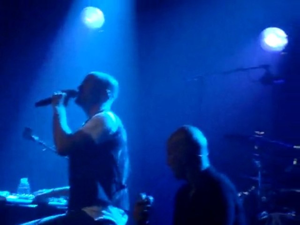 EM A PARIS (20/11/2009)