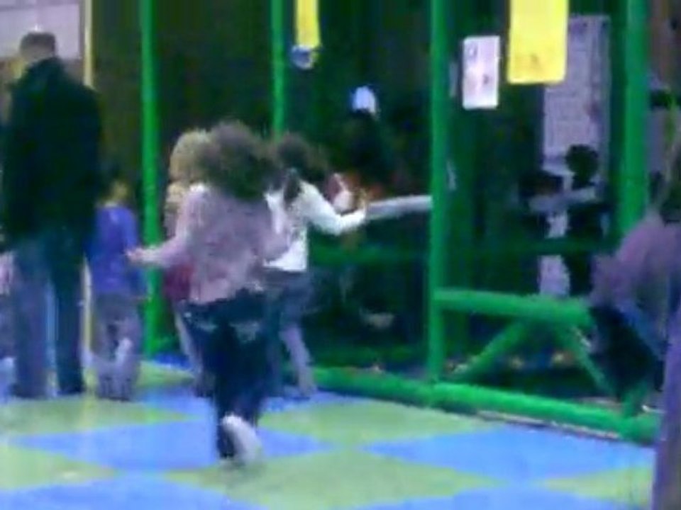 descente de tobogan élona et ses amies !!!!!