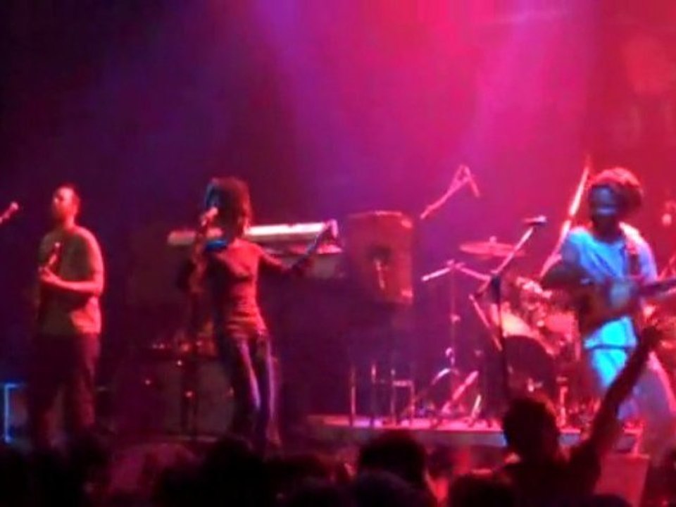 Easy star all stars live fuzz (karma police remix)