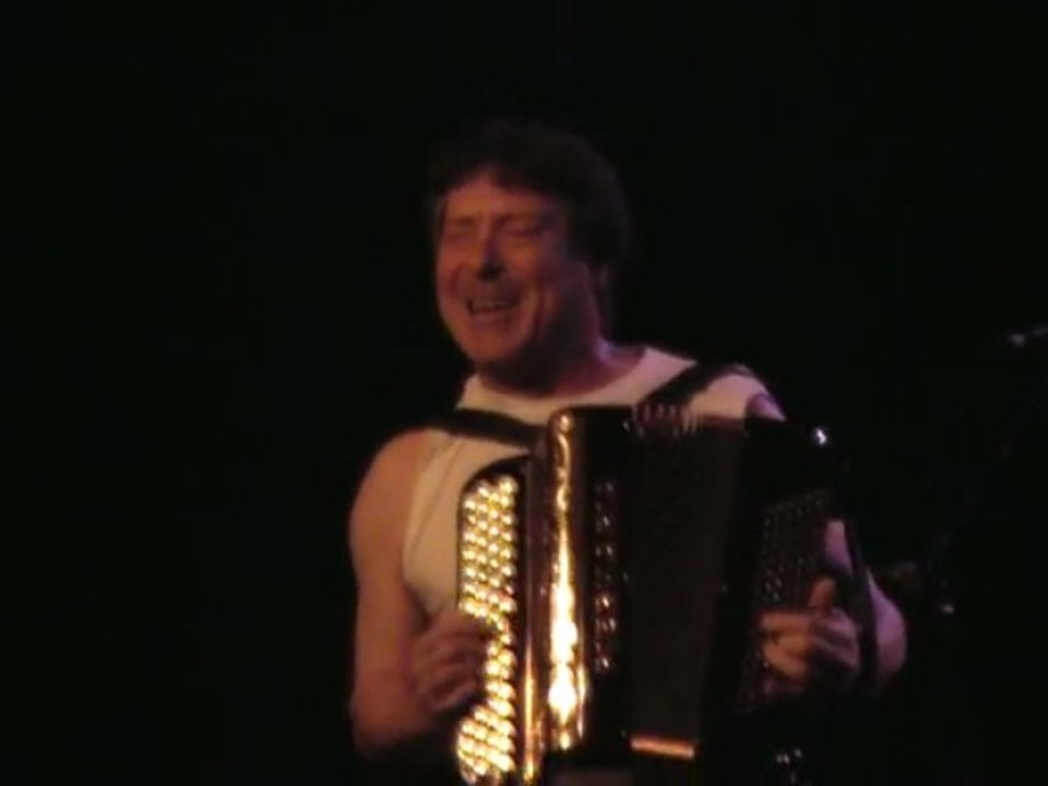 Christian PACCOUD : Le couteau dans la plaie