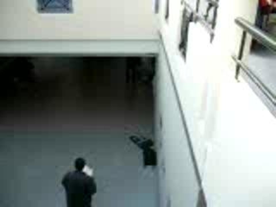 bobsleigh dans le lycée (partie 1)!!!!