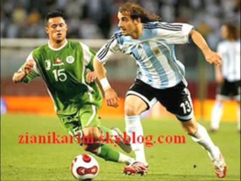 one , two , three , viva l'Algérie