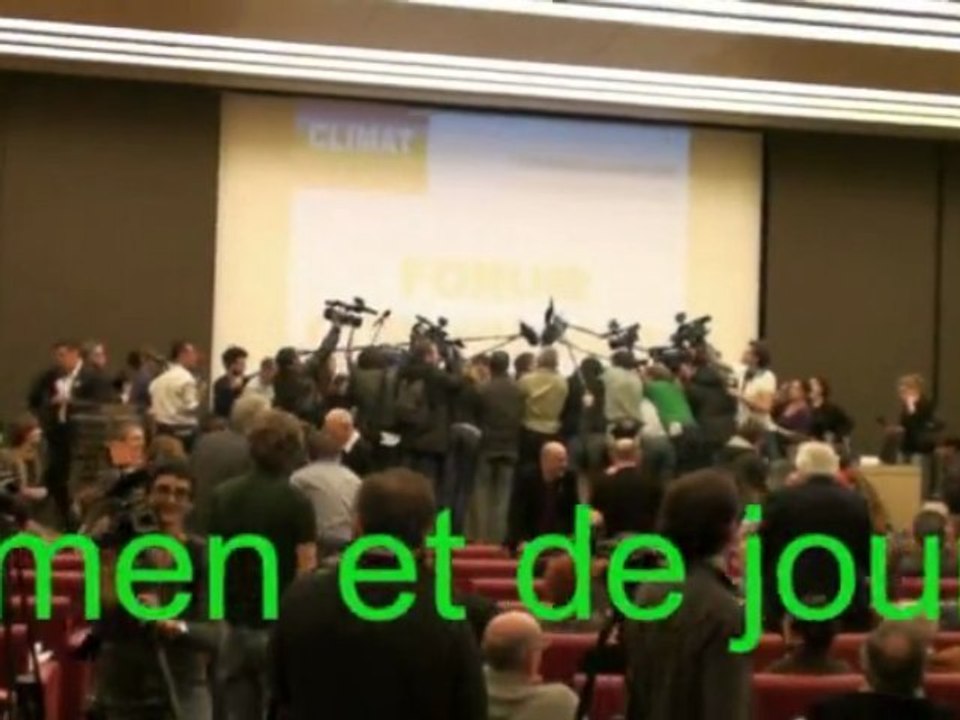 Quarante secondes de poignée de main