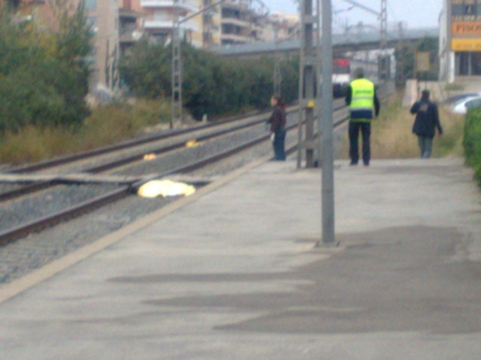 ATROPELLO EN LA ESTACION DE SEGUR 21 NOV 09