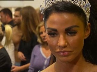 Katie Price quits I'm A Celebrity jungle