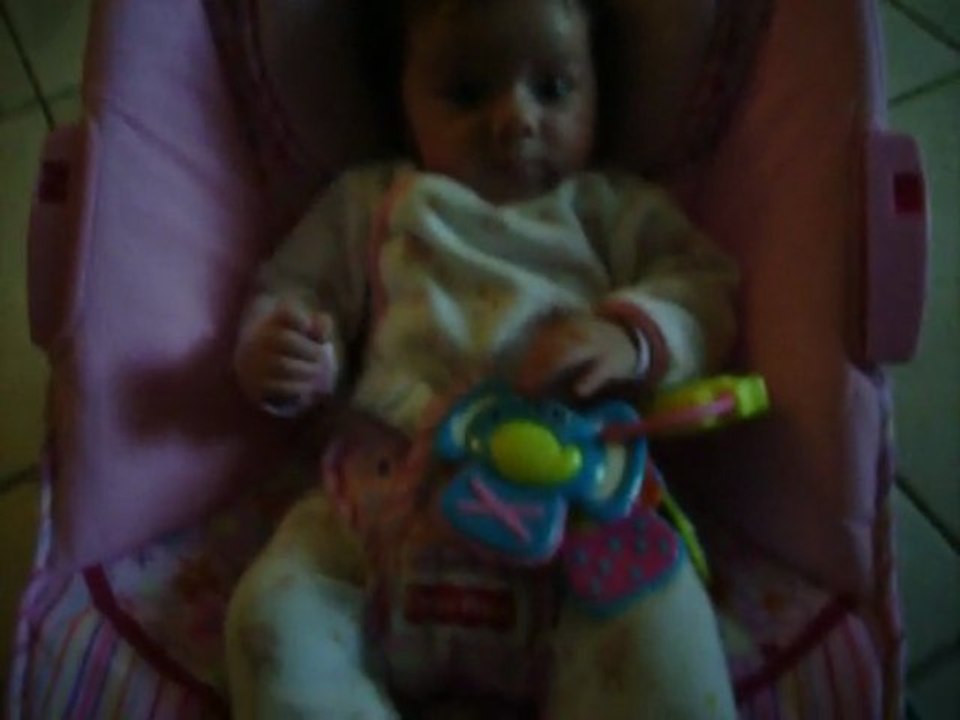 Célyna 2 mois et demie