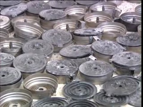 الشرطة العسكرية تضبط ورشة للارهابيين الحوثيين لصنع المتفجرات