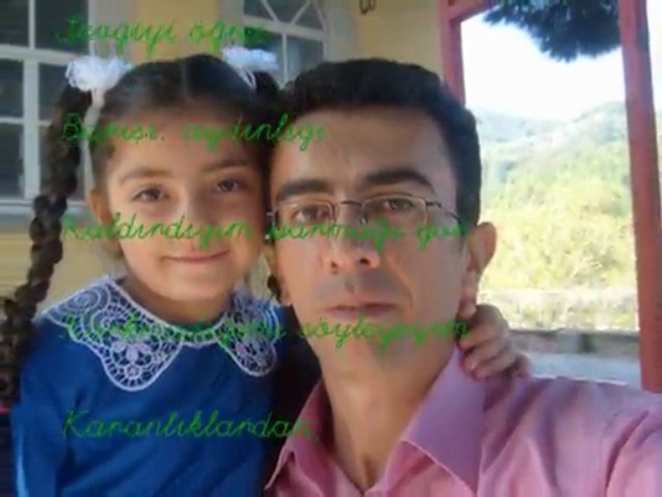 Öğretmenim Kurdele Takma Bana