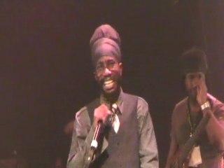 Live Sizzla "Guide Over Us" November 2009