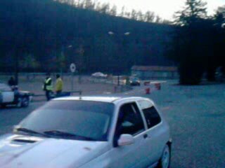 jonathan fait un tour de 205 gti pour le telethon 2009