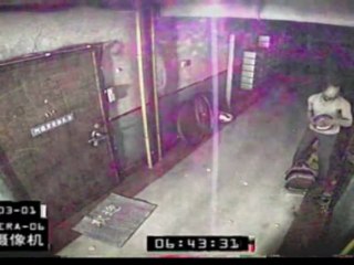 Kane & Lynch 2: Dog Days teaser - Bowling for Shanghai