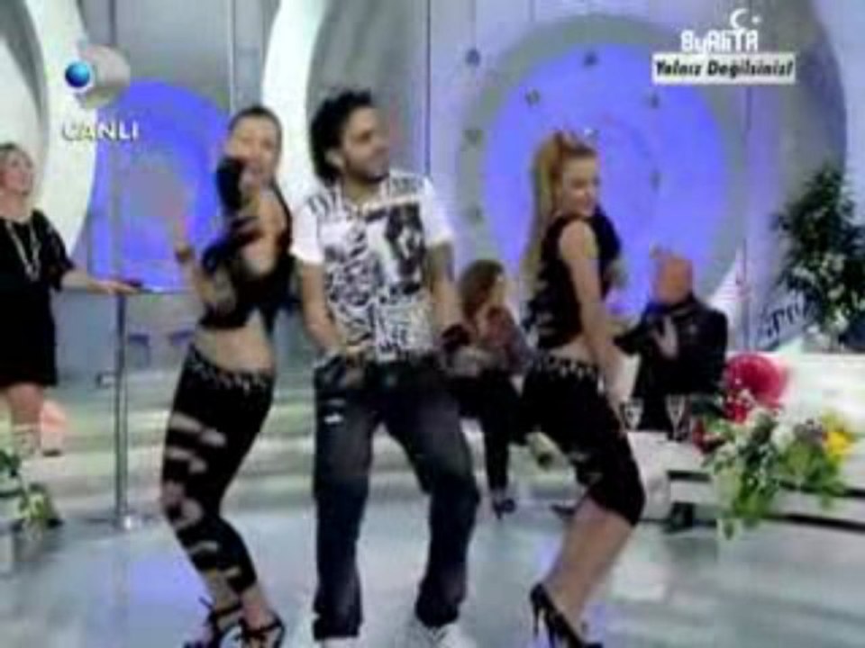 Ismail YK - Kudur Baby Mevsim [Seda Sayan ile Yalnız Değilsi