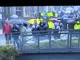 manifestation  au papeterie  de  mauduit le 23 novembre 2009