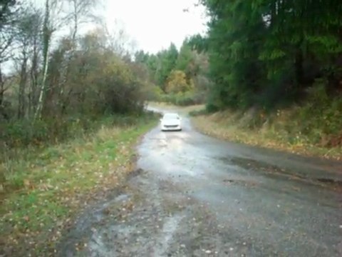 Gaetan AQUILINO Essai 207 RC R3T Volant