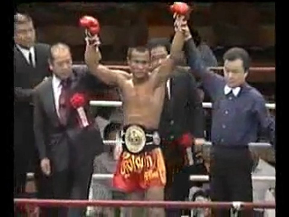 KICKBOXING Changpuek Kiatsonglit vs. Marlon Benjamin