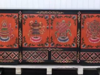 Buffet avec des décorations chinoises - CH08BU0010