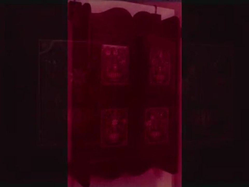 Meubles PEINTS ...mais à la main