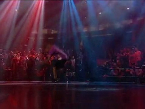 Lilou VS Morris - Red Bull BC One 2009 - HD