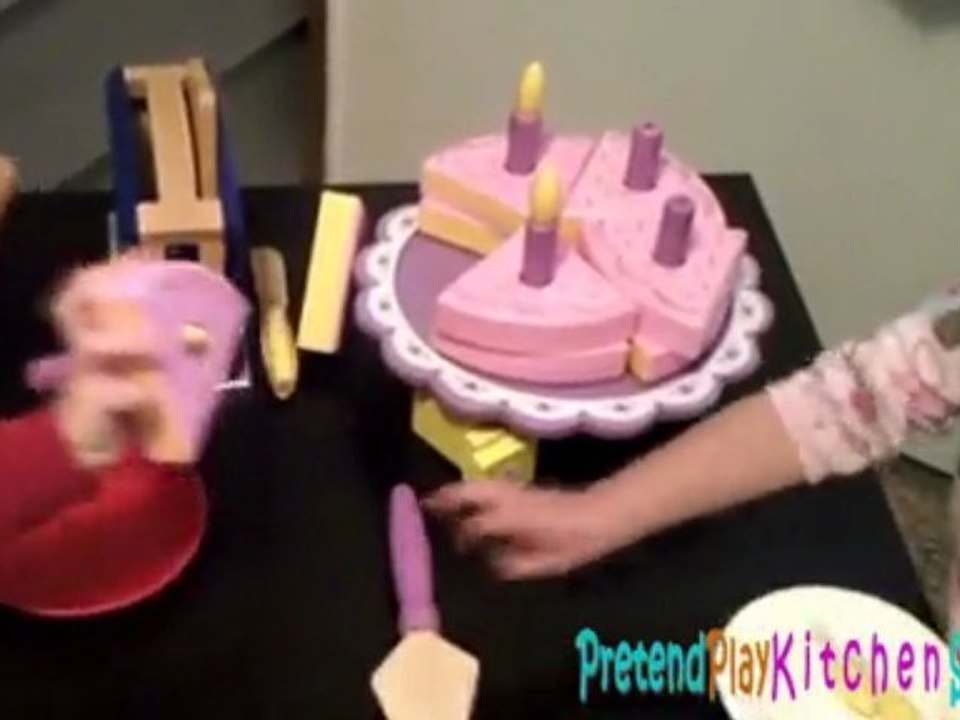 KidKraft Birthday Cake Set 63154 Pretend Play Kitchens