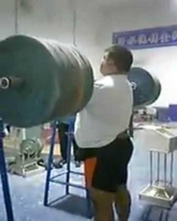 Hossein Rezazadeh 280kg 617lb Front Squat 2reps