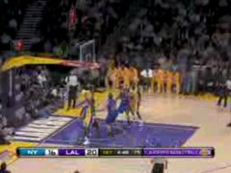 NBA Kobe Bryant buries a tough jumper during the first quart
