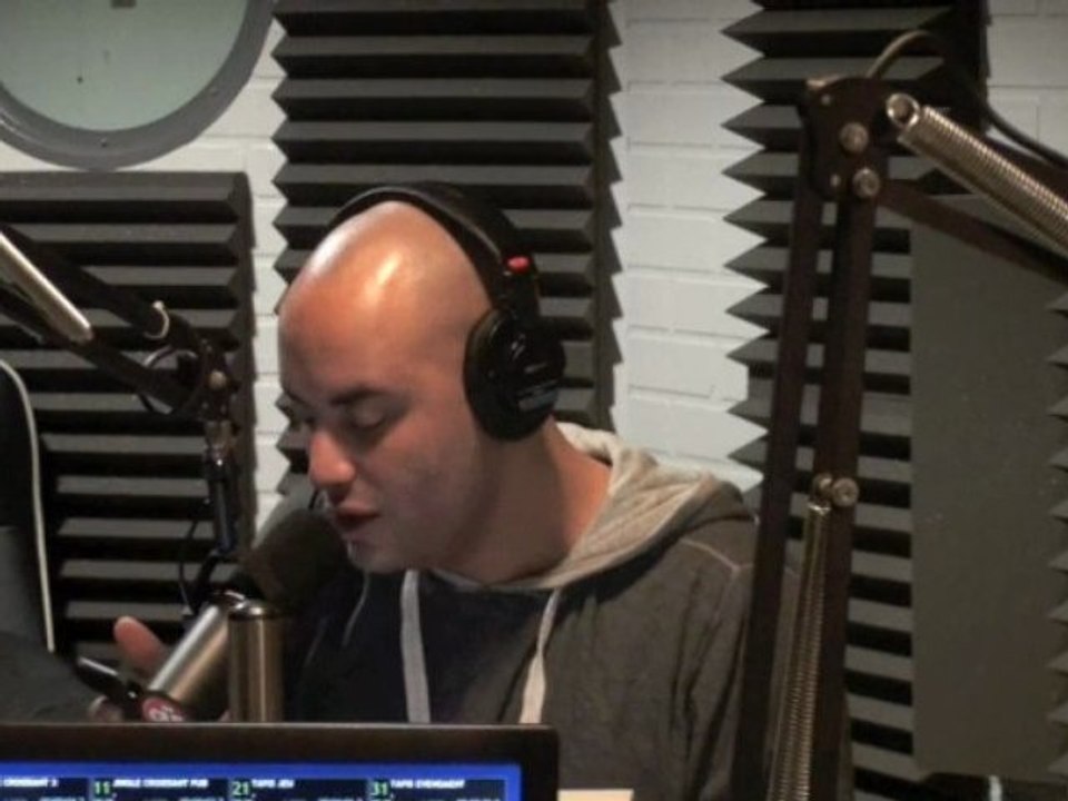 "Commandeur Replay" sur Ouï Fm n°68 25.11.09