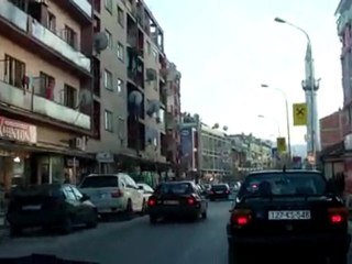 Shetitje nje dite para zgjedhjeve ne rruget e Gjakoves